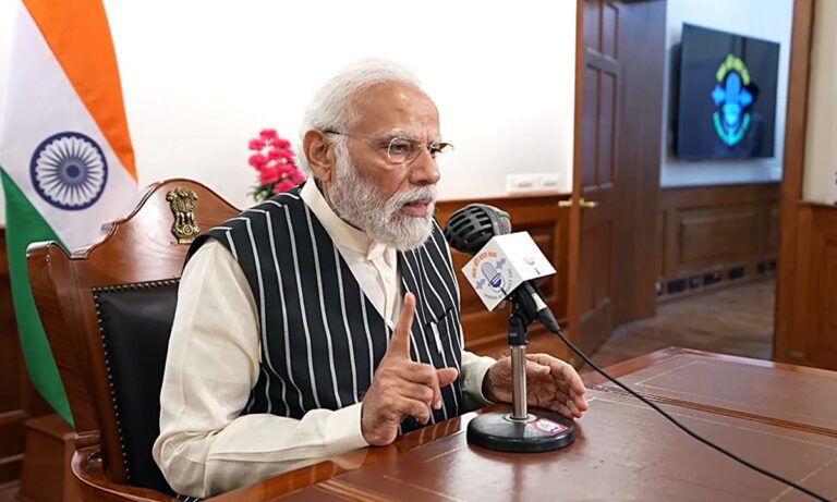 मन की बात कार्यक्रम में सोना नहीं खरीदने की अपील करते प्रधानमंत्री नरेंद्र मोदी