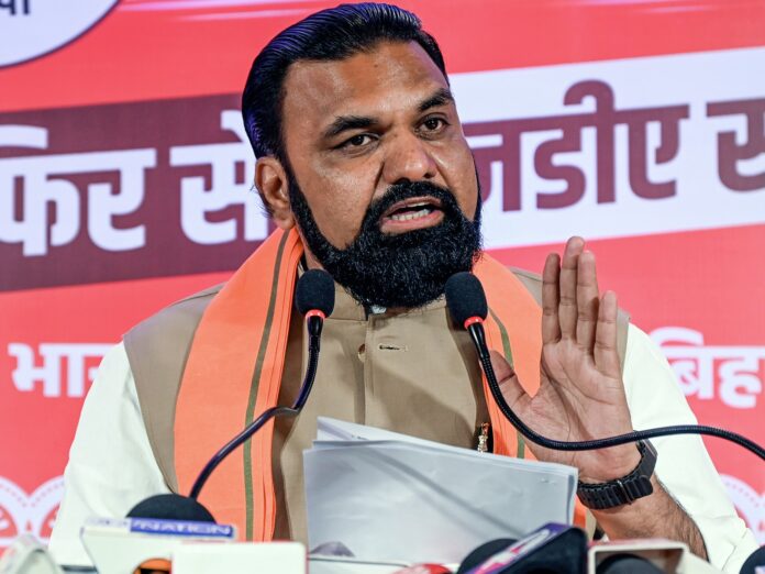 सम्राट चौधरी ने बिहार में पेट्रोल-डीजल बचत और नो व्हीकल डे की घोषणा की