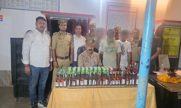 वाराणसी में अवैध शराब के साथ गिरफ्तार आरोपी