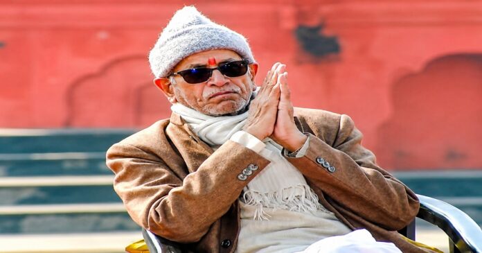 वकीलों ने कहा कि चंपत राय को तीन दिन के भीतर अयोध्या छोड़ देनी चाहिए।