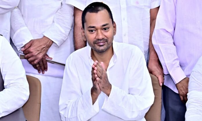 मुजफ्फरपुर अस्पताल अग्निकांड के बाद स्वास्थ्य मंत्री पर उठे सवाल