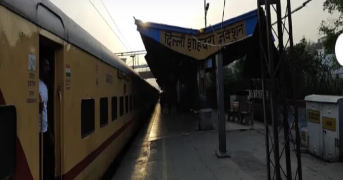 शाहदरा रेलवे स्टेशन पर मारपीट
