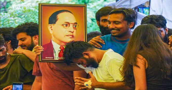अभिजीत दीपके ने जंतर-मंतर आंदोलन खत्म होने के बाद वीडियो जारी कर समर्थकों को धन्यवाद दिया