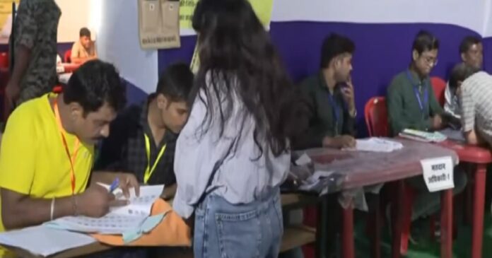 Bankipur Bypoll 2026: बांकीपुर उपचुनाव में मतदान और सियासी बयानबाजी`