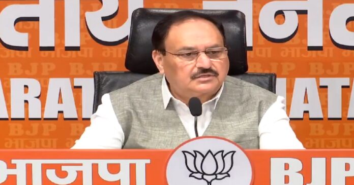 जेपी नड्डा ने राहुल गांधी के 152 पेपर लीक के दावे पर पलटवार किया