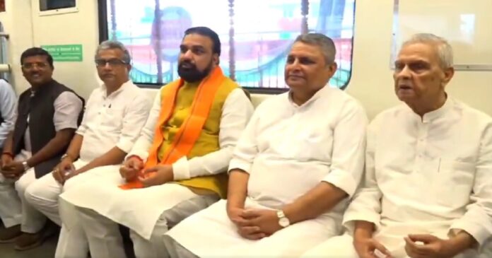पटना मेट्रो के पहले सफर में मुख्यमंत्री सम्राट चौधरी और दोनों उपमुख्यमंत्री