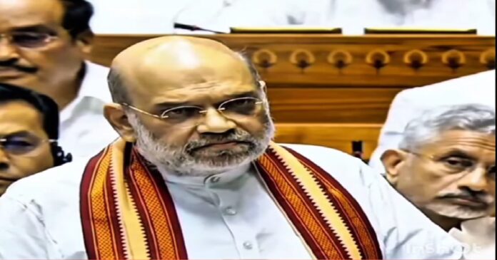 अमित शाह से मुलाकात करते बागी सांसद