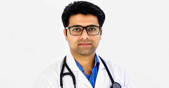 डॉ. अभिषेक आनंद ने पटना में 53 वर्षीय महिला के सर्विक्स कैंसर का इलाज किया