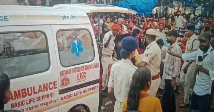सावन की अंतिम सोमवारी पर सिंहेश्वर मंदिर में भारी भीड़ के बीच भगदड़ जैसी स्थिति