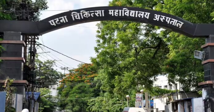 पटना के बाढ़ में चार युवकों की मौत का मामला
