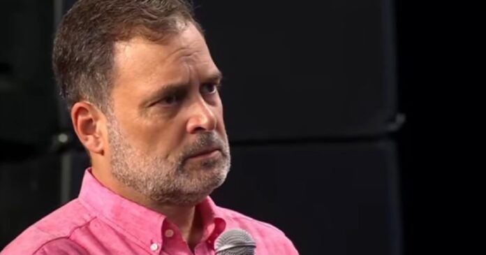 प्रयागराज में छात्रों की गूंज कार्यक्रम को संबोधित करते राहुल गांधी
