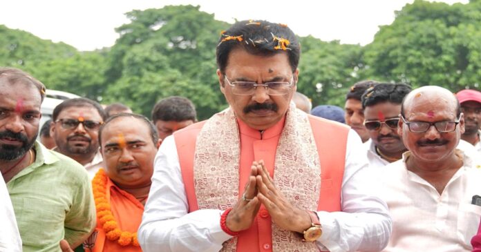 खगड़िया में भाजपा जिला कार्यालय के उद्घाटन के दौरान प्रदेश अध्यक्ष संजय सरावगी