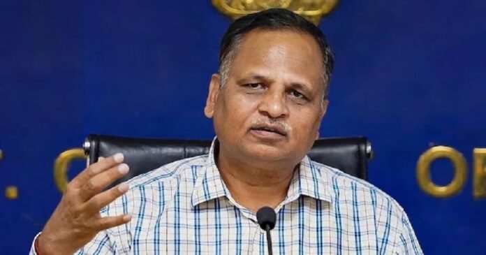 दिल्ली जल बोर्ड के सीवेज ट्रीटमेंट प्लांट से जुड़े टेंडर मामले में पूर्व मंत्री सत्येंद्र जैन गिरफ्तार