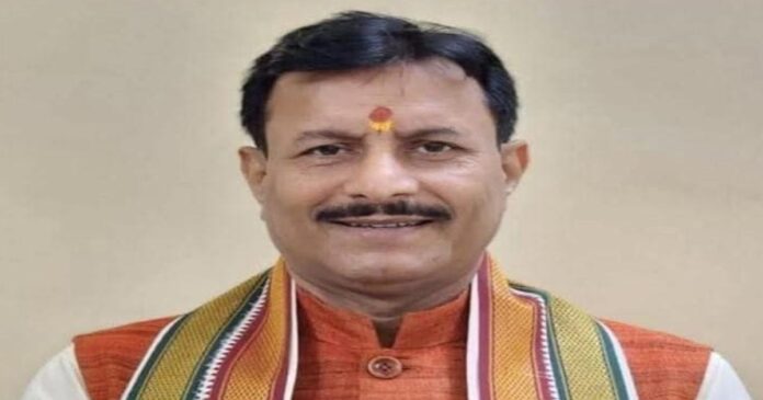 रक्षाबंधन पर संपूर्णानंद संस्कृत विश्वविद्यालय के कुलपति प्रो. बिहारी लाल शर्मा