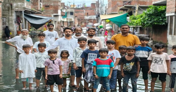 बजरडीहा वार्ड 27 की जलभराव से प्रभावित गली