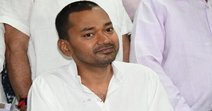 पटना में जदयू के प्रबोधन कार्यक्रम में शामिल निशांत कुमार