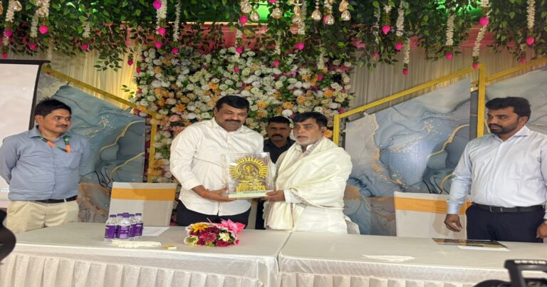 पटना में आयोजित कार्यक्रम में बिहार में रूफटॉप सोलर के विस्तार, रोजगार और पीएम सूर्य घर योजना को लेकर चर्चा।