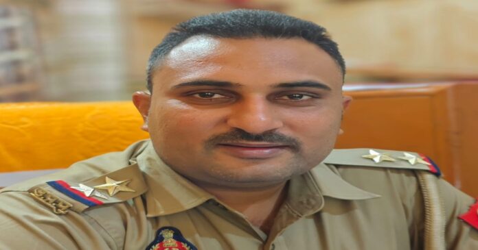वाराणसी रोडवेज चौकी प्रभारी विकास सिंह
