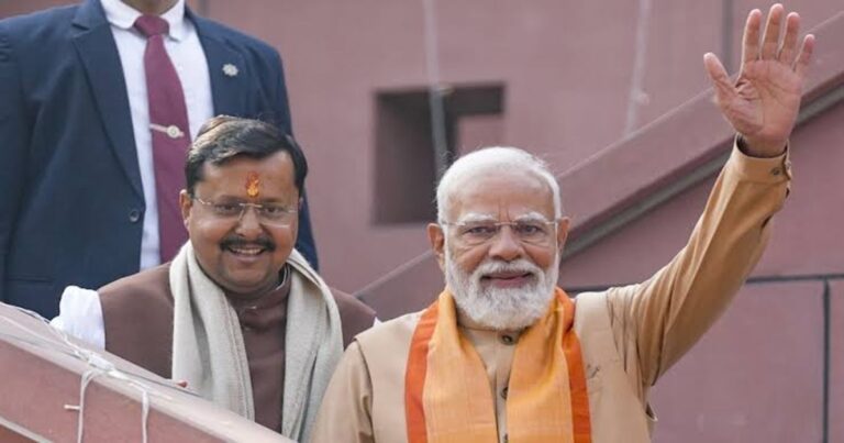 पटना में भाजपा की ओर से आयोजित विकसित भारत संकल्प सभा में प्रधानमंत्री नरेंद्र मोदी और भाजपा अध्यक्ष नितिन नवीन वर्चुअल माध्यम से संबोधित करेंगे।