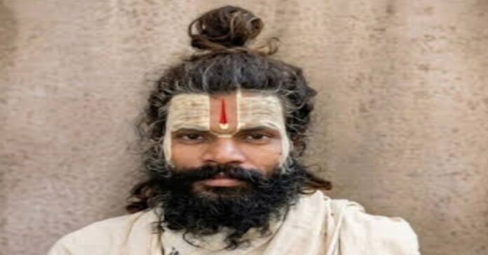 रसिक दुलारी शरण की मौत के मामले में श्री हित राधा केली कुंज ट्रस्ट ने लोगों से अफवाहों से बचने की अपील की।