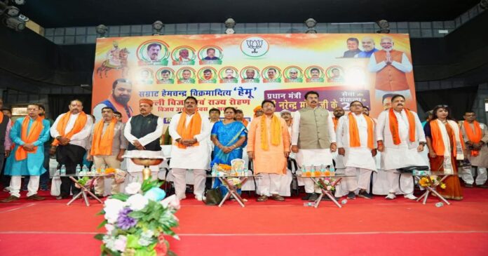पटना के विद्यापति भवन में सम्राट हेमू की स्मृति में आयोजित कार्यक्रम को संबोधित करते भाजपा प्रदेश अध्यक्ष संजय सरावगी।