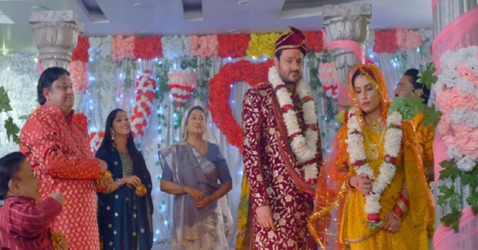 भोजपुरी फिल्म ‘नारी’ में संजना पांडेय और गौरव झा मुख्य भूमिकाओं में नजर आएंगे।